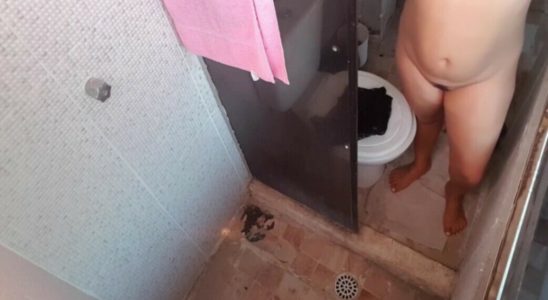 Abimin kardeşine kadın nedir gösterdim